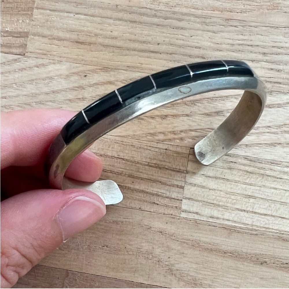 Vintage Native American signed Sterling
silver channel inlay onyx cuff bracelet